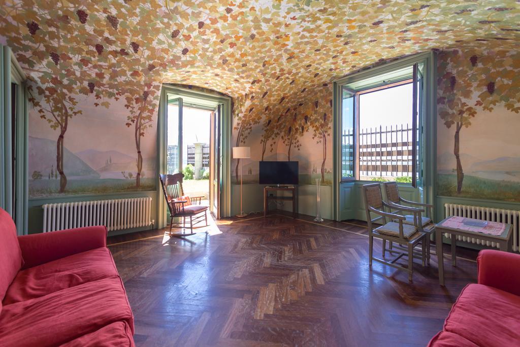 Villa La Rossa Fiumelatte Exterior foto